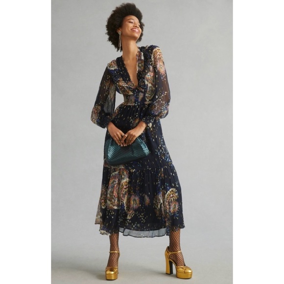 ANTHROPOLOGIE SMOCKED V
NECK MAXI DRESS Missing Tie In The Back - Picture 3 of 10